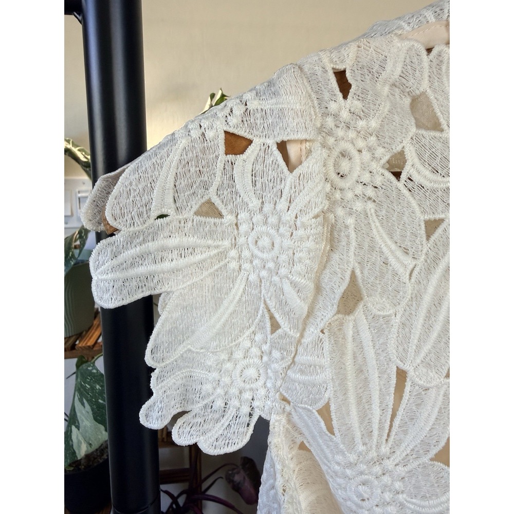 NWT Dolce Vita White Floral Lace Mini Dress Size Small Sheer Overlay Boho Chic - Picture 12 of 16